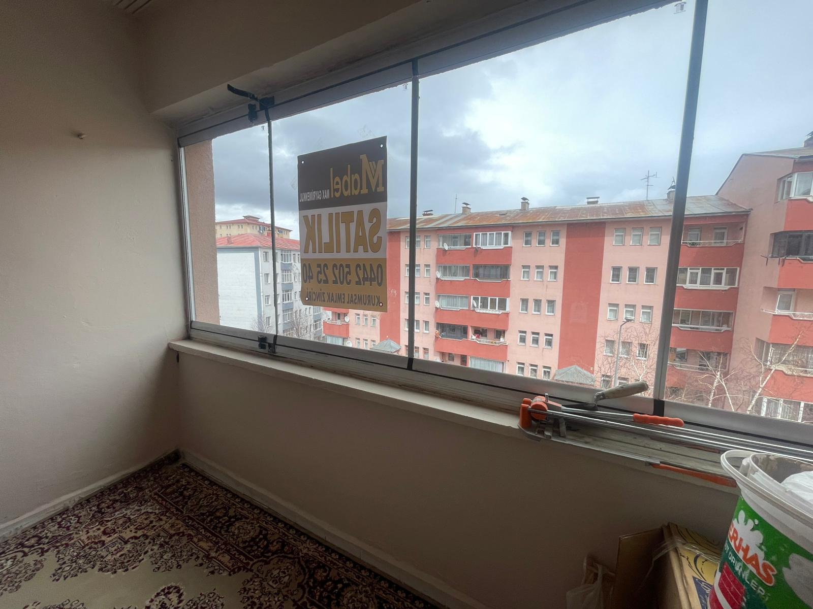 YILDIZKENT'TE SATILIK DAİRE